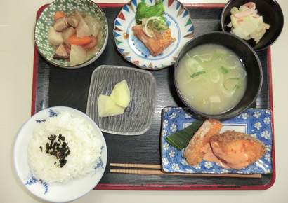 デイサービスてるてるぼうず　食事3