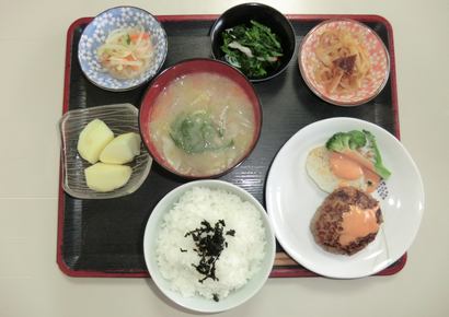 デイサービスてるてるぼうず　食事4